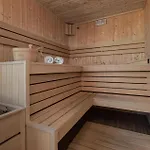 Apartment Stunning In With Sauna *